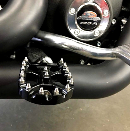 哈雷戴维森的铝坯摩托车脚钉